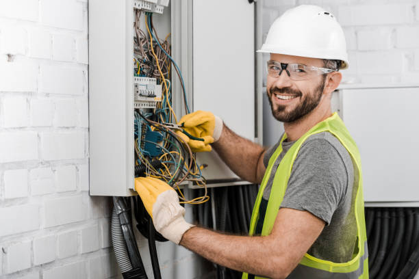 Best Affordable Emergency Electrician  in Amory, MS